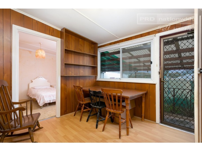 34 Condon Avenue, Mount Austin NSW 2650