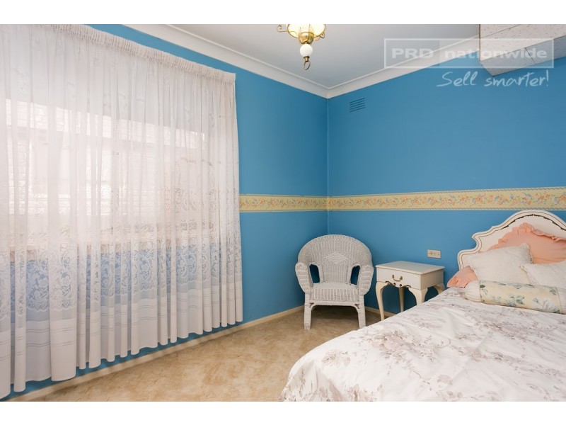 34 Condon Avenue, Mount Austin NSW 2650