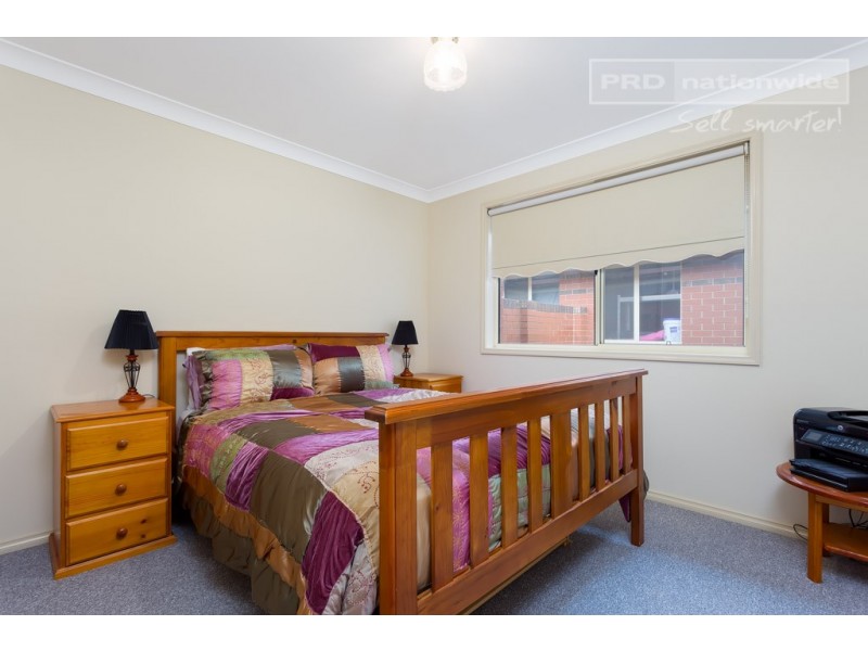 1/4 Jervis Place, Tatton NSW 2650