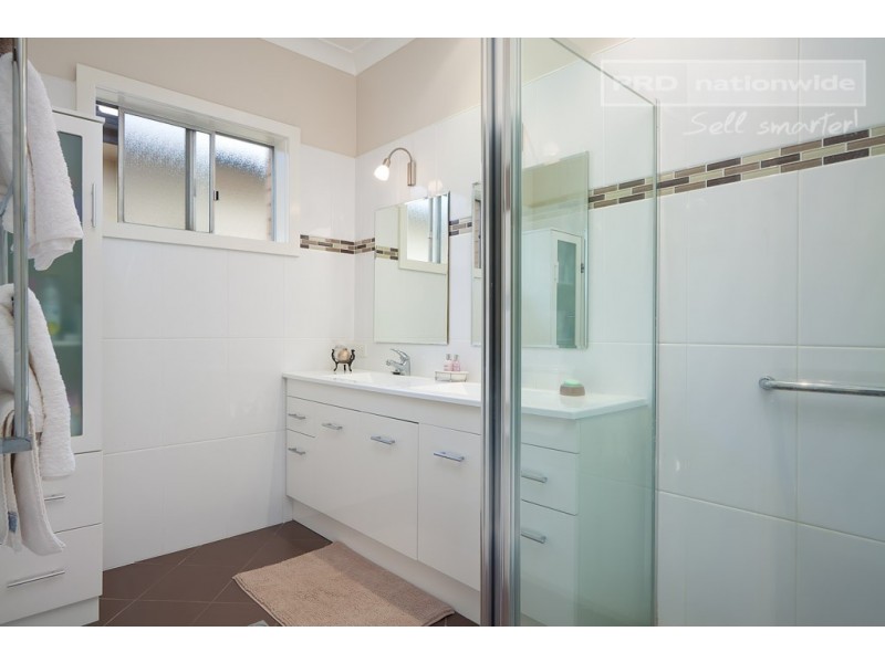 9 Alexander Street, Ashmont NSW 2650