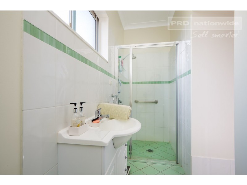 9 Alexander Street, Ashmont NSW 2650