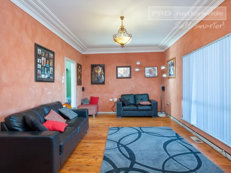 2 Nilma Avenue, Mount Austin NSW 2650