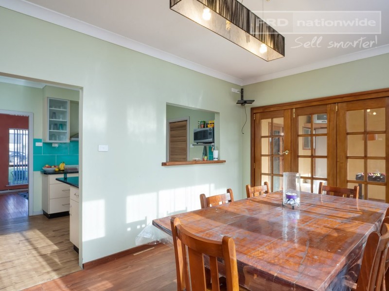 2 Nilma Avenue, Mount Austin NSW 2650