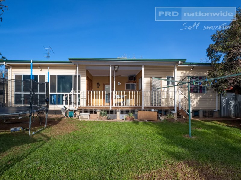 2 Nilma Avenue, Mount Austin NSW 2650