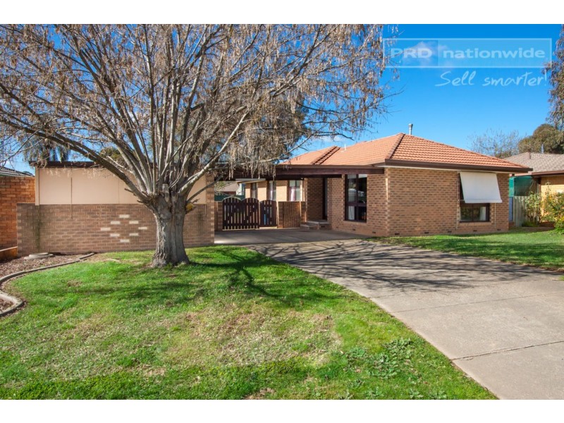 27 Adjin Street, Mount Austin NSW 2650