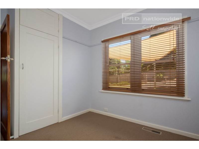 21 Urana Street, Turvey Park NSW 2650