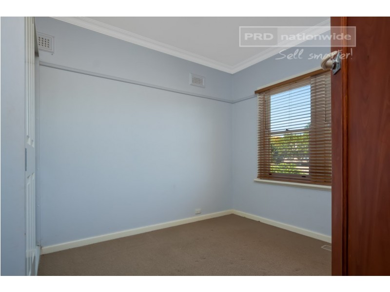 21 Urana Street, Turvey Park NSW 2650