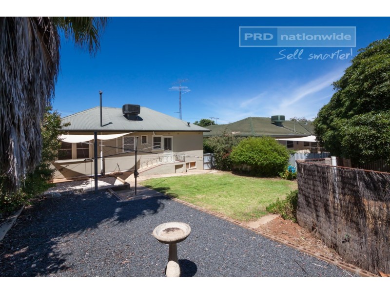 21 Urana Street, Turvey Park NSW 2650
