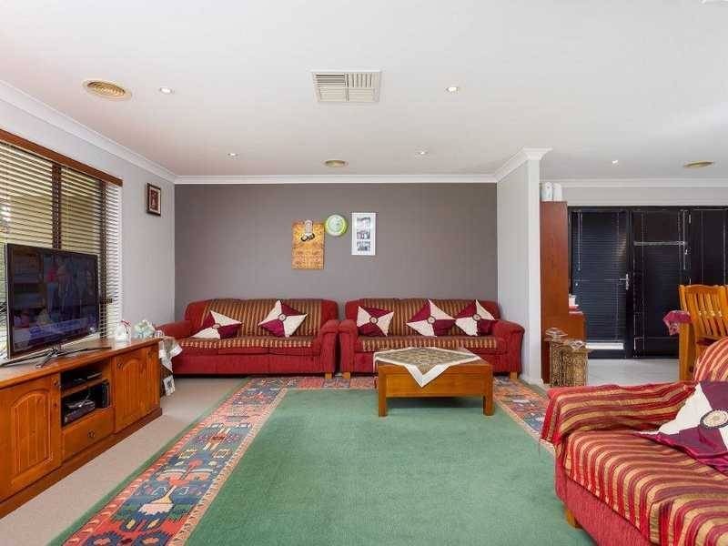 2/3 Kimberley Drive, Tatton NSW 2650