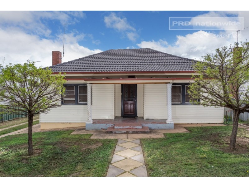 41 Hardy Avenue, Wagga Wagga NSW 2650