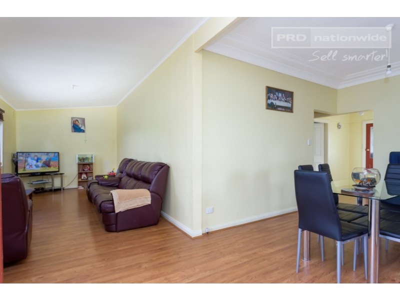 41 Hardy Avenue, Wagga Wagga NSW 2650
