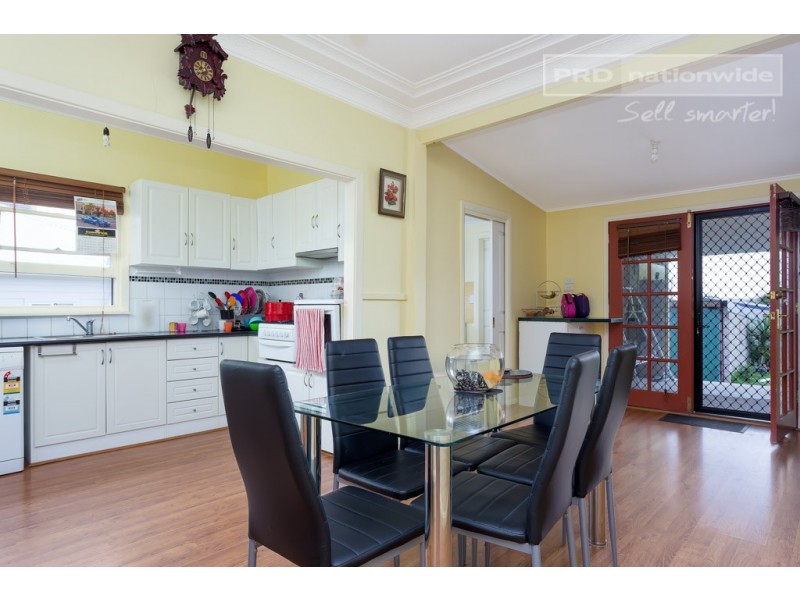 41 Hardy Avenue, Wagga Wagga NSW 2650