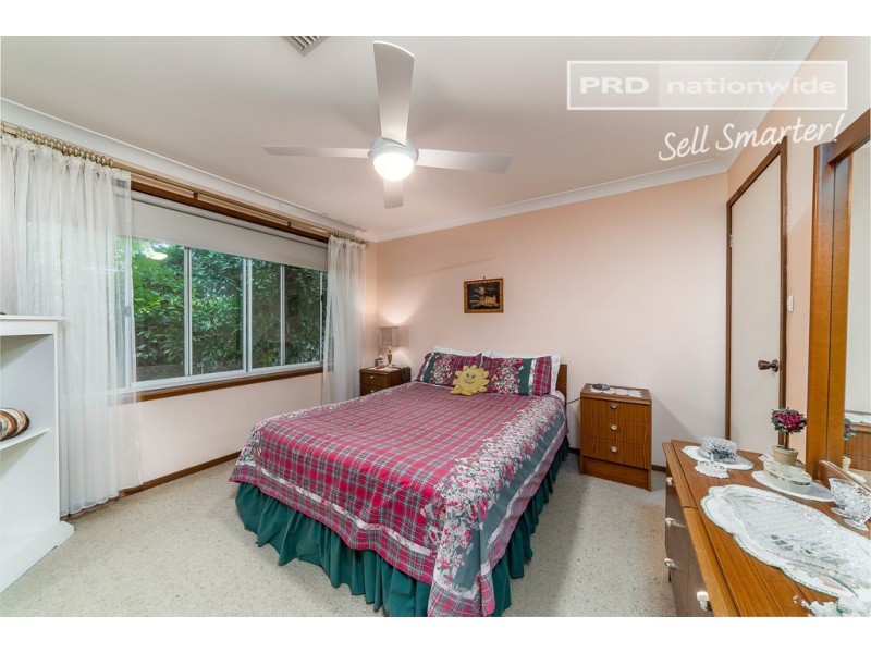 22 Alldis Place, Kooringal NSW 2650