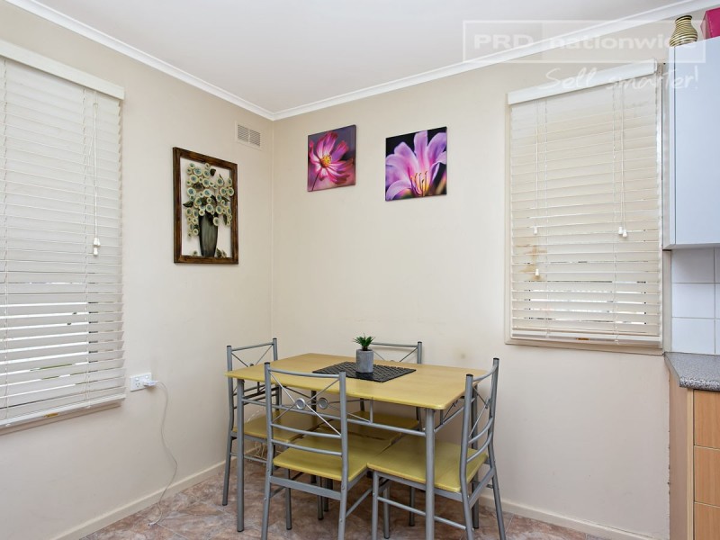 15 Toy Place, Tolland NSW 2650
