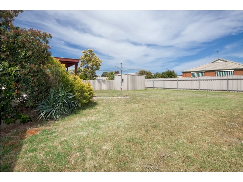60 Dalman Parkway, Glenfield Park NSW 2650