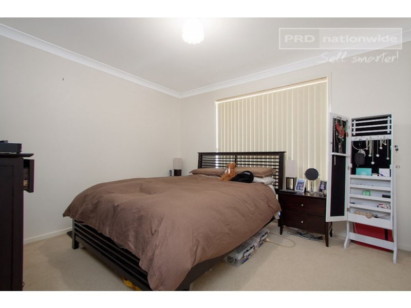 18a Gunn Drive, Estella NSW 2650