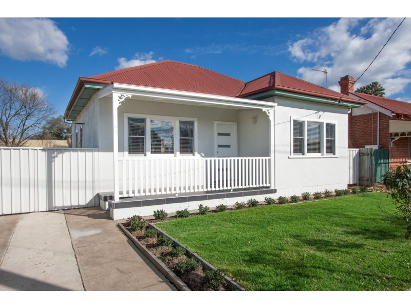 14 Broad Street, Wagga Wagga NSW 2650