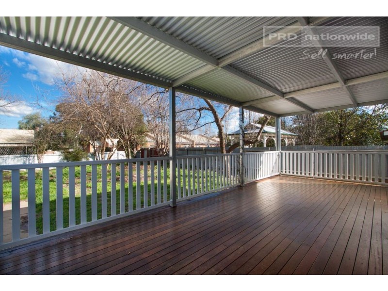 14 Broad Street, Wagga Wagga NSW 2650