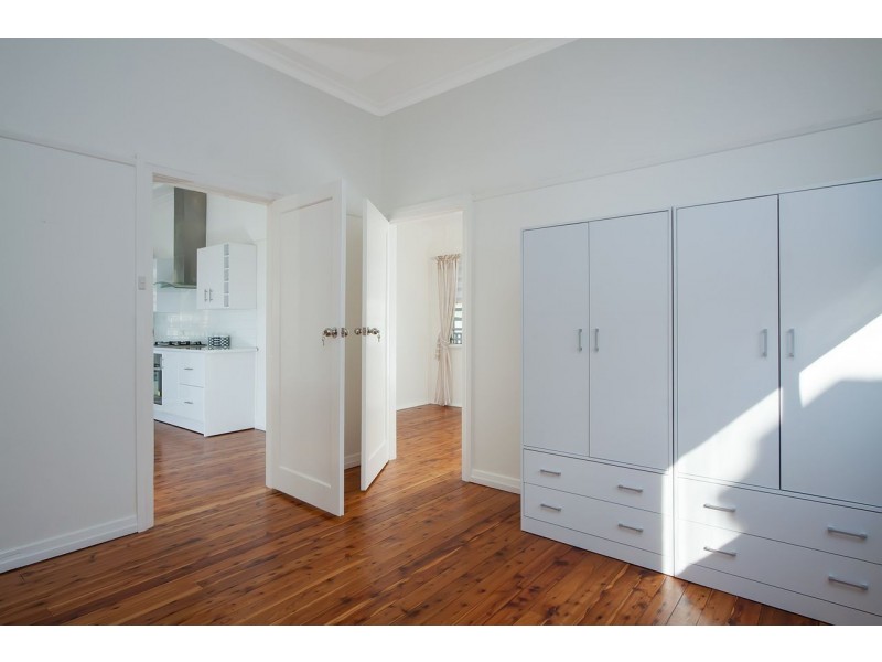 14 Broad Street, Wagga Wagga NSW 2650