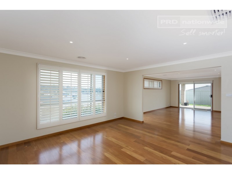 14 Balala Crescent, Bourkelands NSW 2650