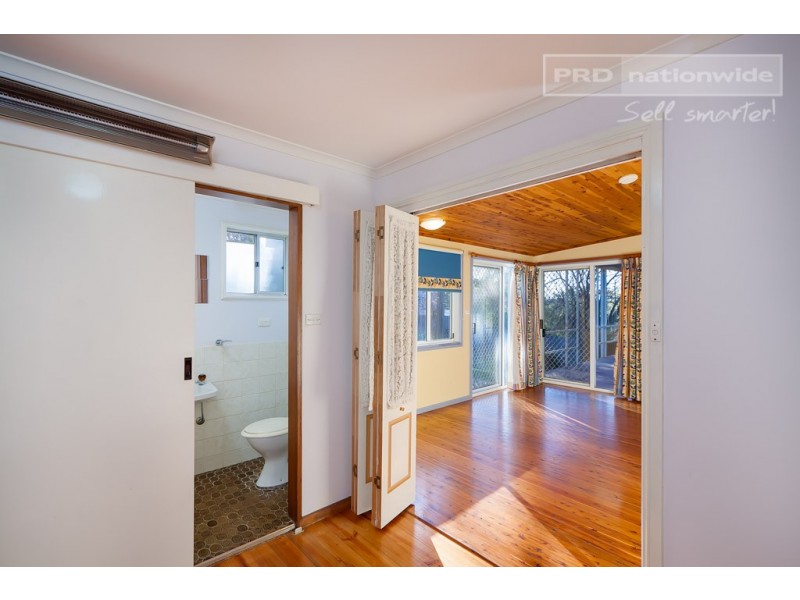 114 Macleay Street, Turvey Park NSW 2650