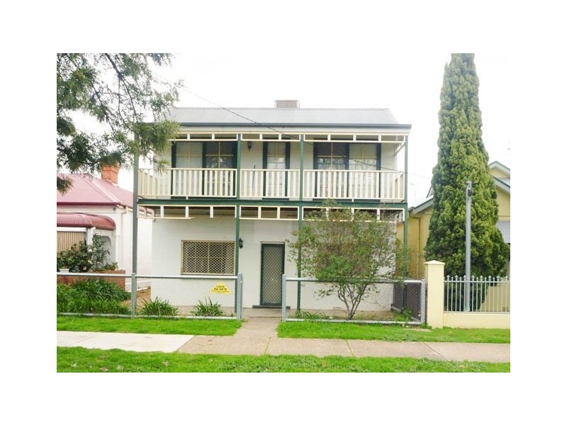 72 Fox Street, Wagga Wagga NSW 2650