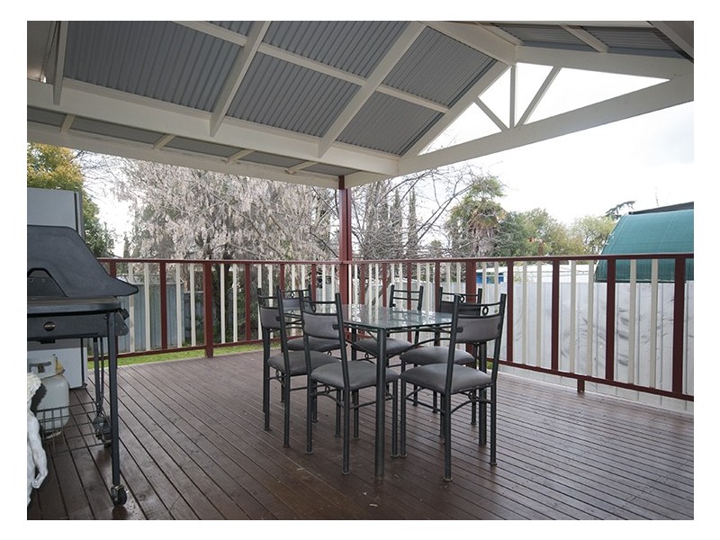 14 Raye Street, Tolland NSW 2650