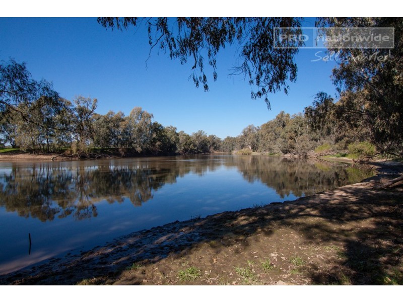 ‘Sarsfield Park’ 2070 Sturt Highway, Wagga Wagga NSW 2650