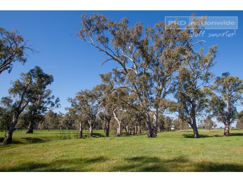 ‘Sarsfield Park’ 2070 Sturt Highway, Wagga Wagga NSW 2650