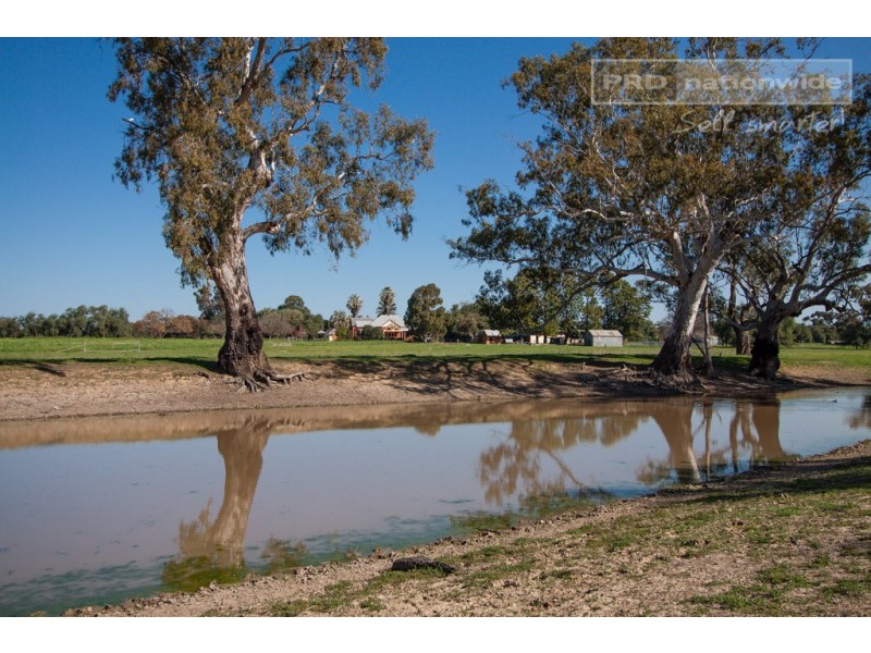 ‘Sarsfield Park’ 2070 Sturt Highway, Wagga Wagga NSW 2650