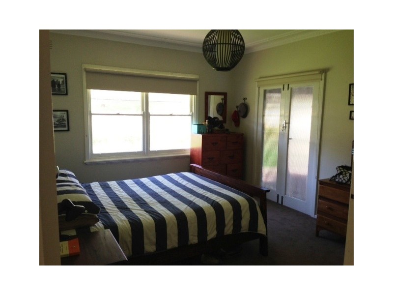 76 Mitchelmore Street, Turvey Park NSW 2650