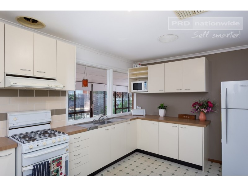 49 Dunn Avenue, Forest Hill NSW 2651