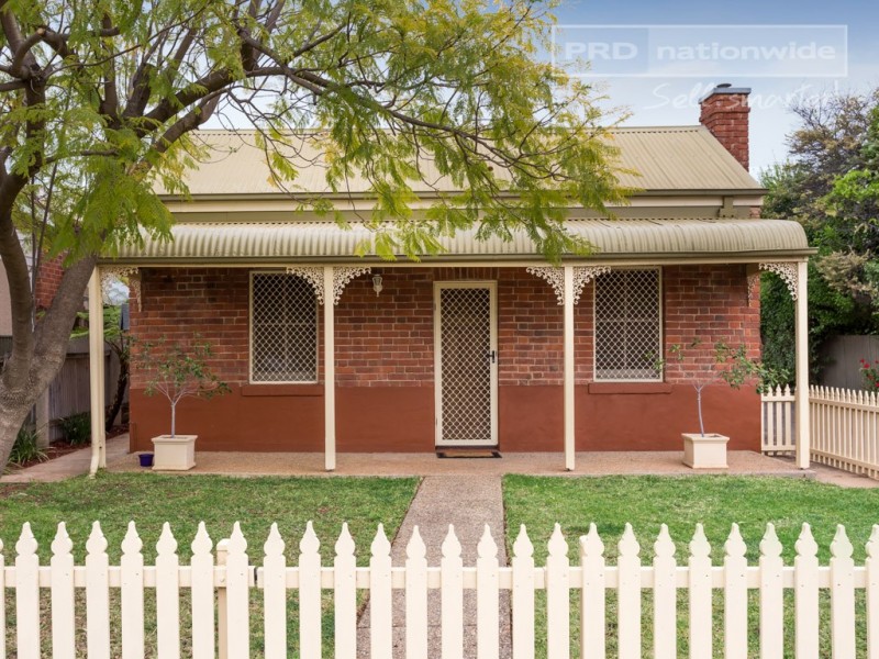 1/18 Darlow Street, Wagga Wagga NSW 2650