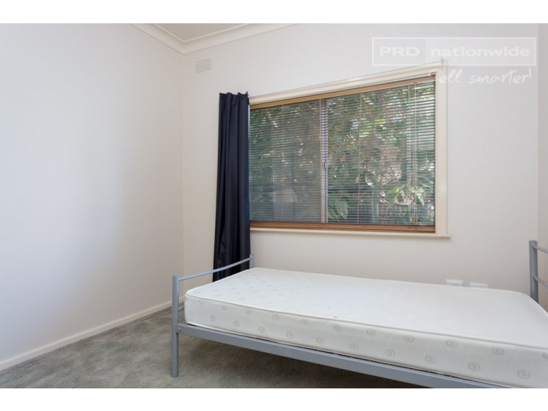 14 Raye Street, Tolland NSW 2650