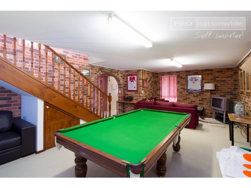 33 Amaroo Street, Kooringal NSW 2650