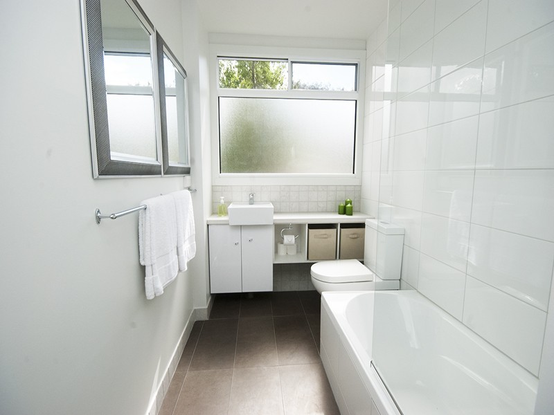 4 Chifley Crescent, Kooringal NSW 2650