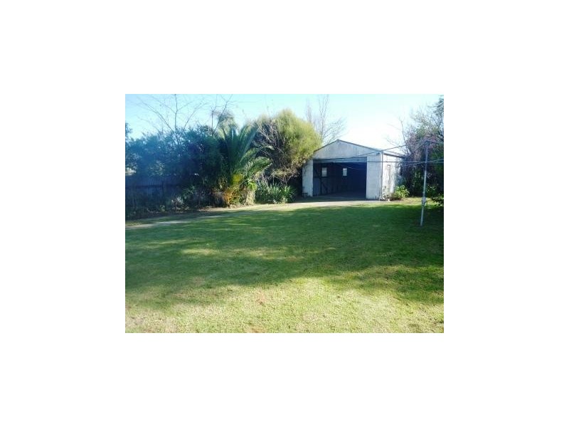 211 Gurwood Street, Wagga Wagga NSW 2650