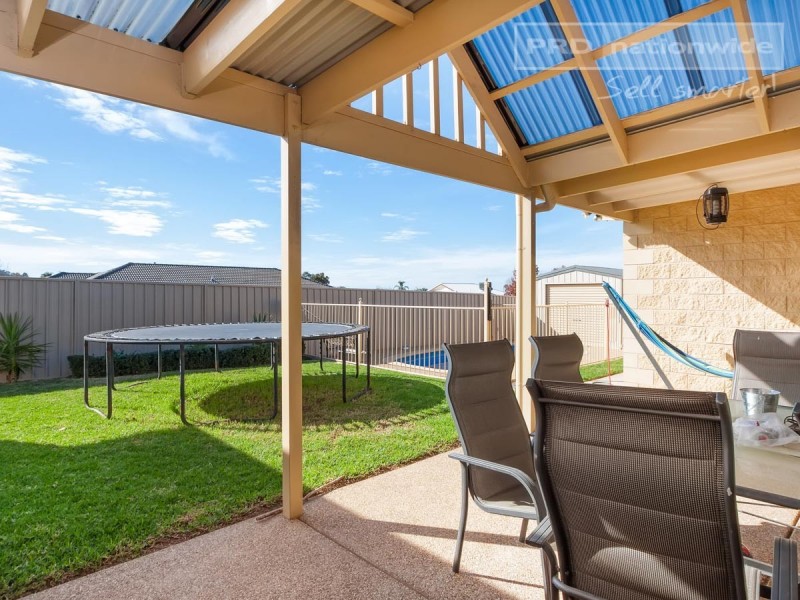 43 Tamar Drive, Tatton NSW 2650