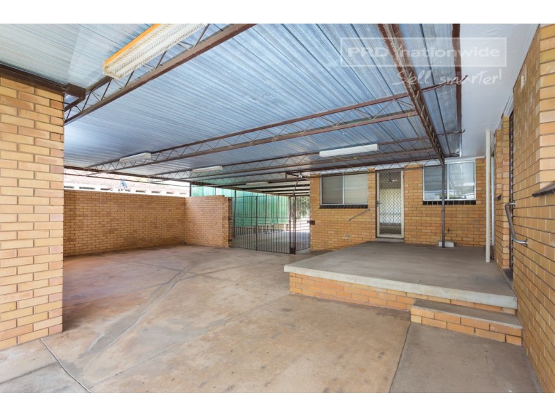 30 Maher Street, Tolland NSW 2650