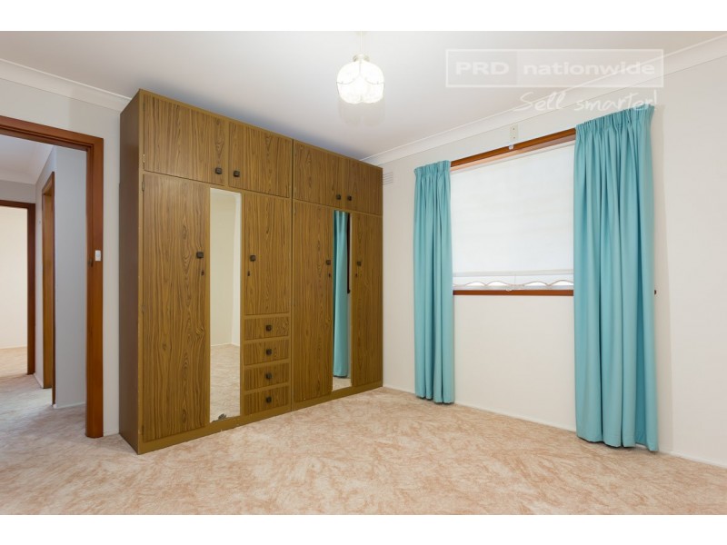 30 Maher Street, Tolland NSW 2650