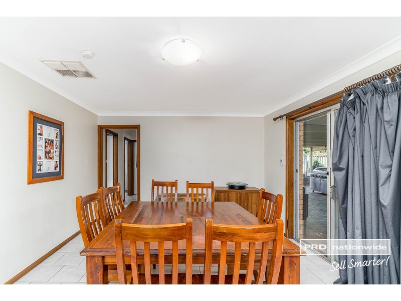 11 Malaya Drive, Tolland NSW 2650