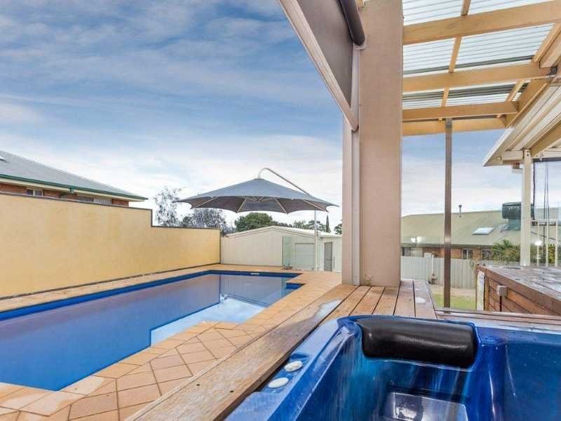 1 Tubbo Place, Bourkelands NSW 2650