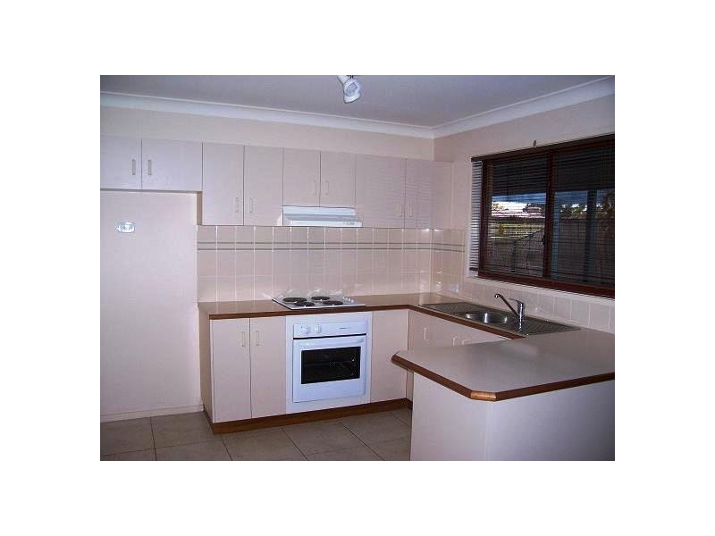 33 Girraween Mews, Glenfield Park NSW 2650