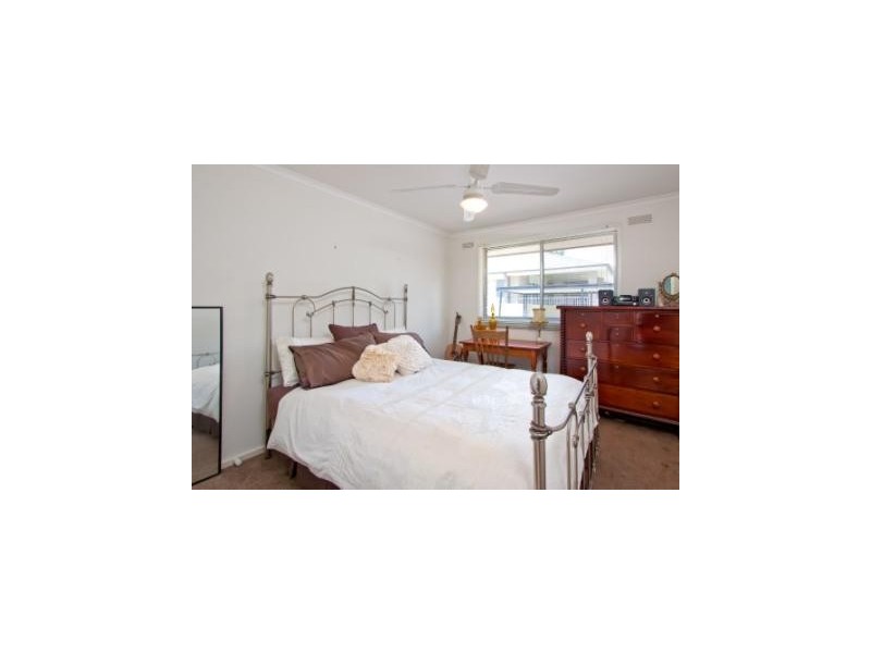 2/7 Halloran Street, Turvey Park NSW 2650