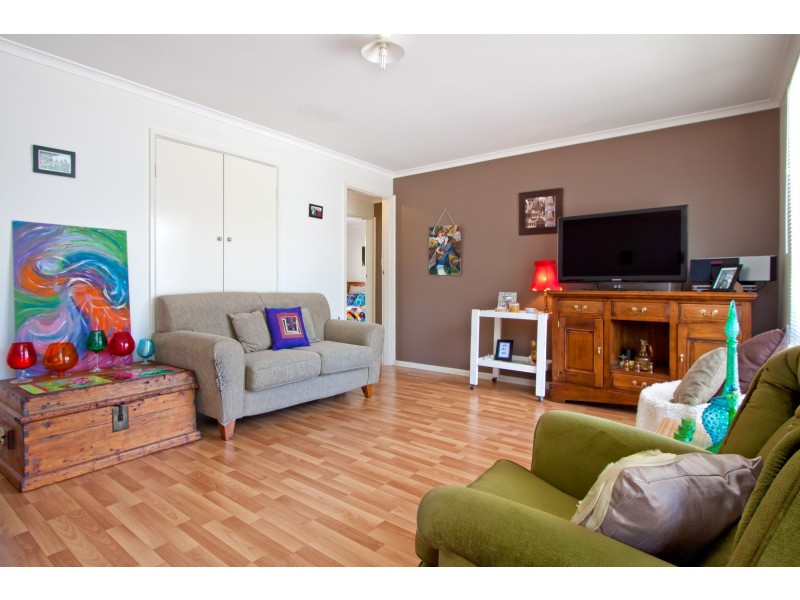 2/7 Halloran Street, Turvey Park NSW 2650