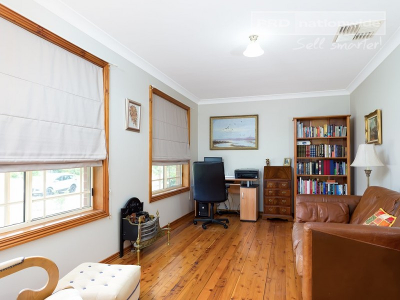 6 Corella Place, Estella NSW 2650