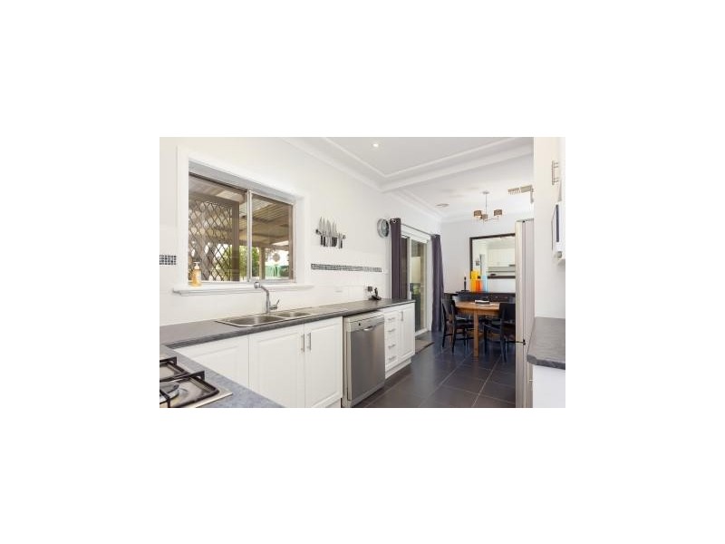 13 Raye Street, Tolland NSW 2650