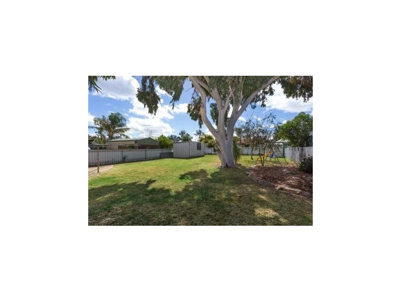 13 Raye Street, Tolland NSW 2650