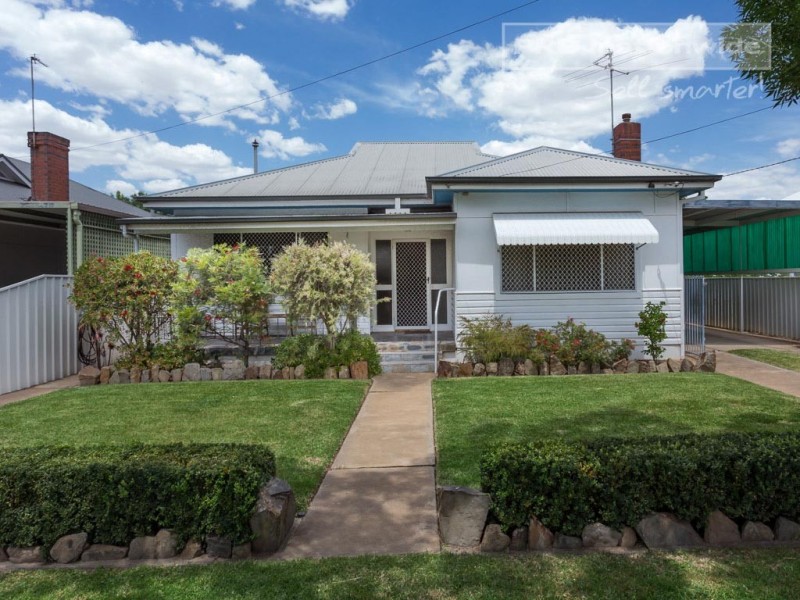 10 Rhoda Avenue, Wagga Wagga NSW 2650