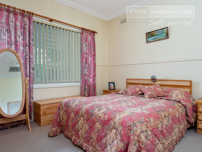 10 Rhoda Avenue, Wagga Wagga NSW 2650